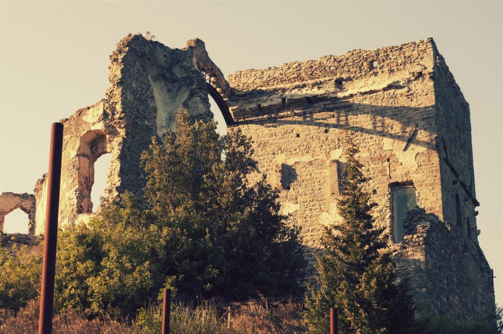 Trips  Castelul Zuccarello- prin ruinele trecutului și NOI cu aventuri