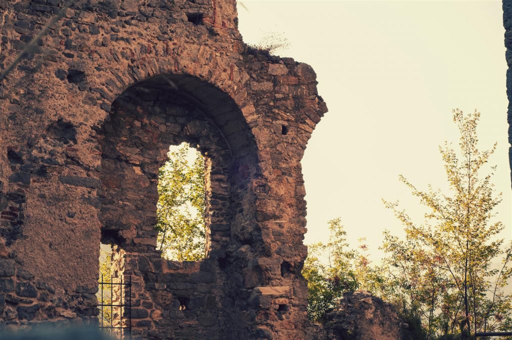 Trips  Castelul Zuccarello- prin ruinele trecutului și NOI cu aventuri
