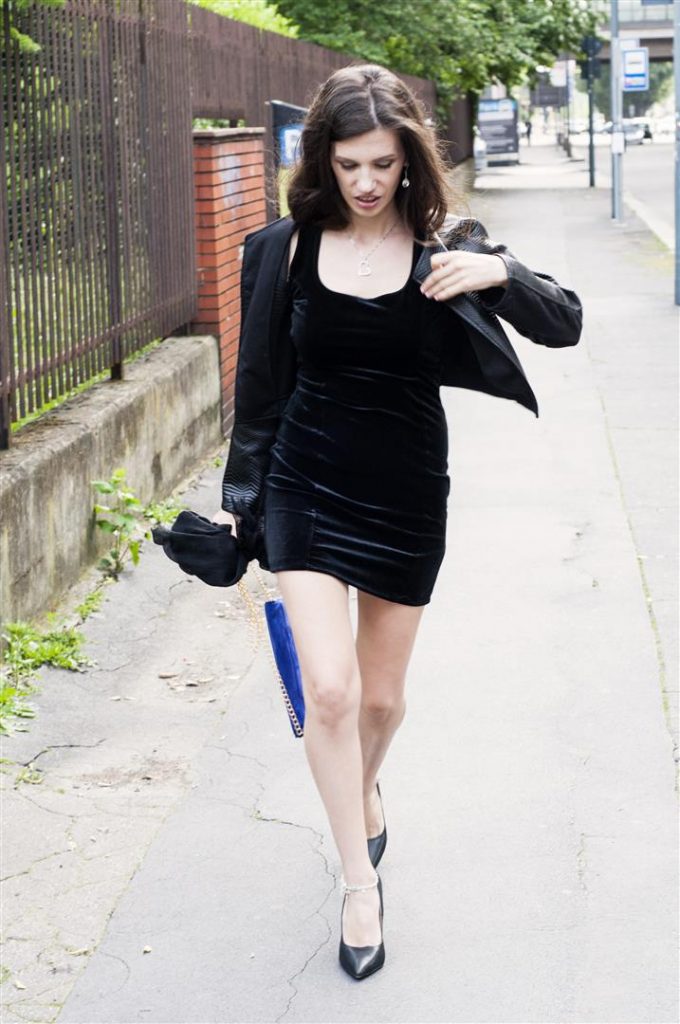 MY OUTFIT  Street Style: Black dress