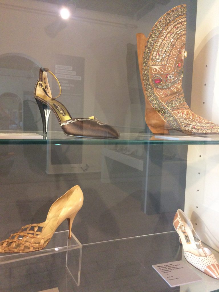 Fashion  Muzeul internațional de încălțăminte "Pietro Bertolini"