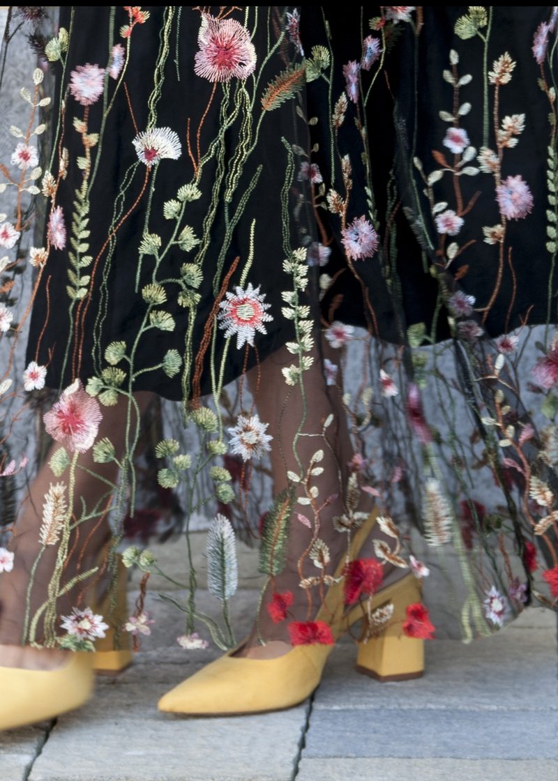 MY OUTFIT  Chicwish Dress: Toamna mea cu flori și umbrele