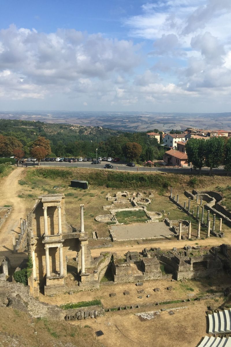 Arhitectura și Designul Teatrului Roman din Volterra
